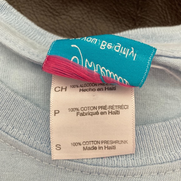 🩴 Girly Threads Size Small Teeshirt 🩴 - Picture 5 of 6